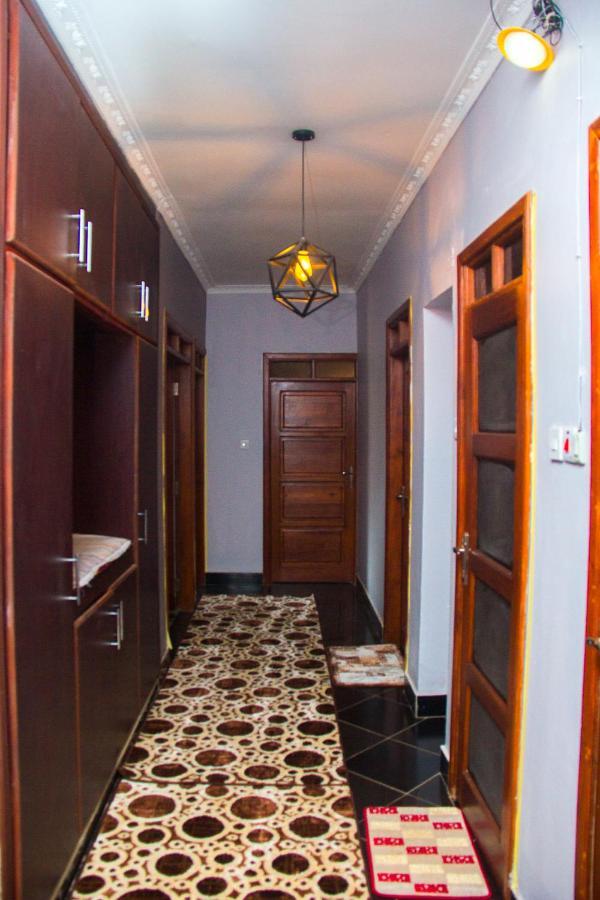 Mina Chai House Bnb Аруша Екстер'єр фото